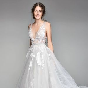 Willowby Wedding Dress (Titanium)